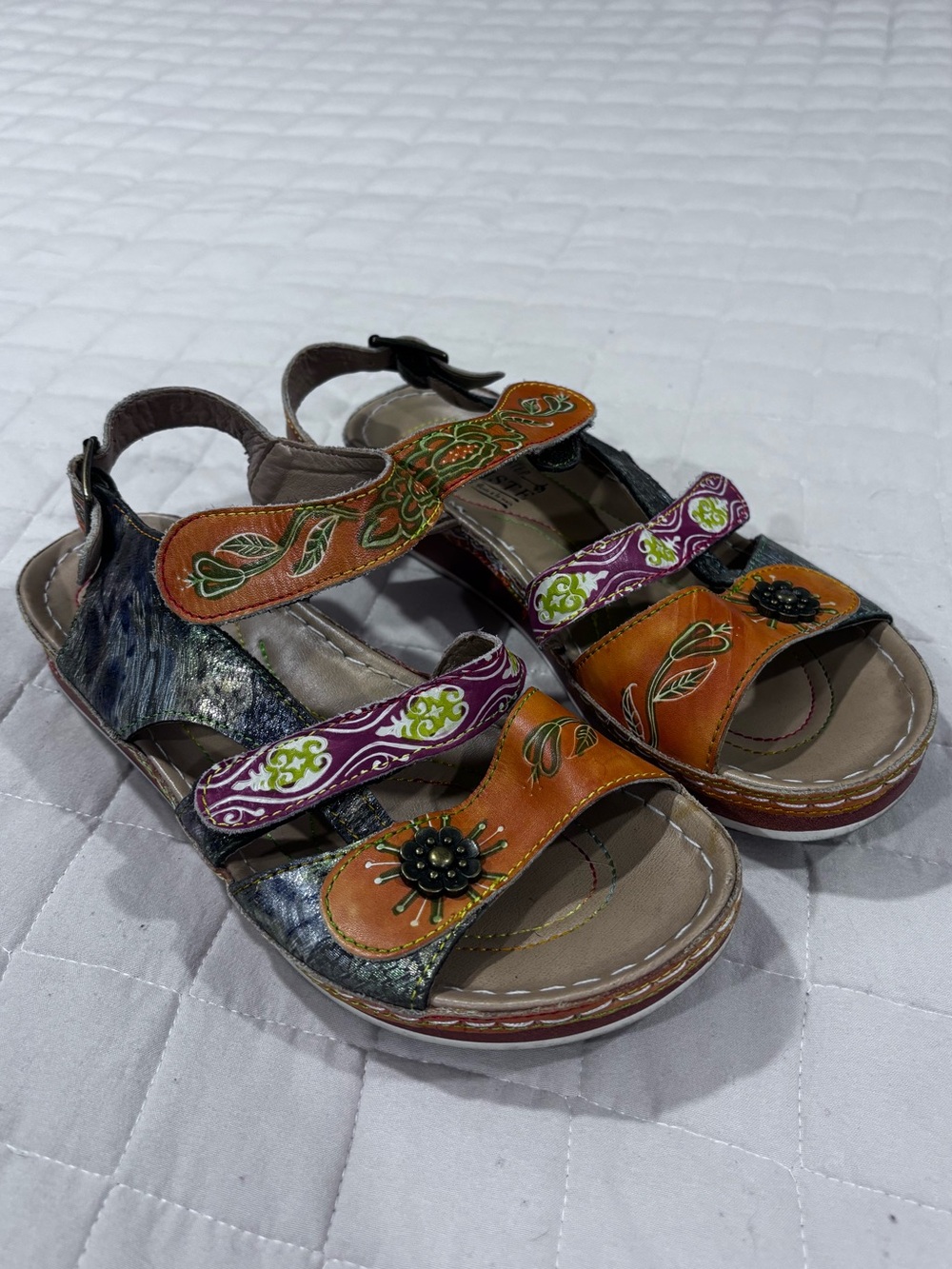 L’artiste Sumacah Sandals Size 38 US 8 Floral Boho Artsy Multicolor Leather